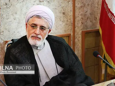 نیازمند بازنگری جدی در حکمرانی هستیم/ دولت در ایران باید دولت بحران باشد/ قطع امید از نهاد دولت فاجعه‌بار است/ قرنطینه کردن خود وجوب فقهی دارد/ ایجاد تعارض میان دوا و دعا مصیبت‌‌آفرین است