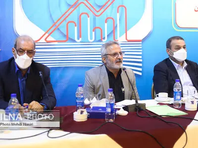 در لایحه‌ همسان‌سازی باید به بازنشستگان به یک چشم نگاه کنند/ دولت‌ها تامین اجتماعی را به رویا تبدیل کردند