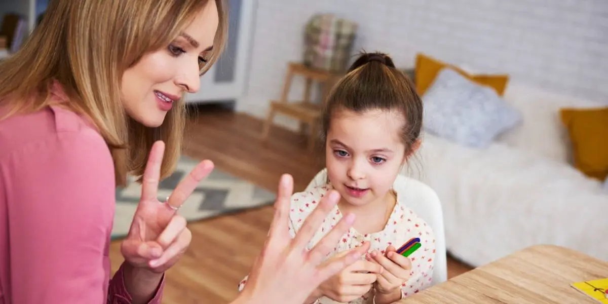 خدمات کلینیک سعادتی