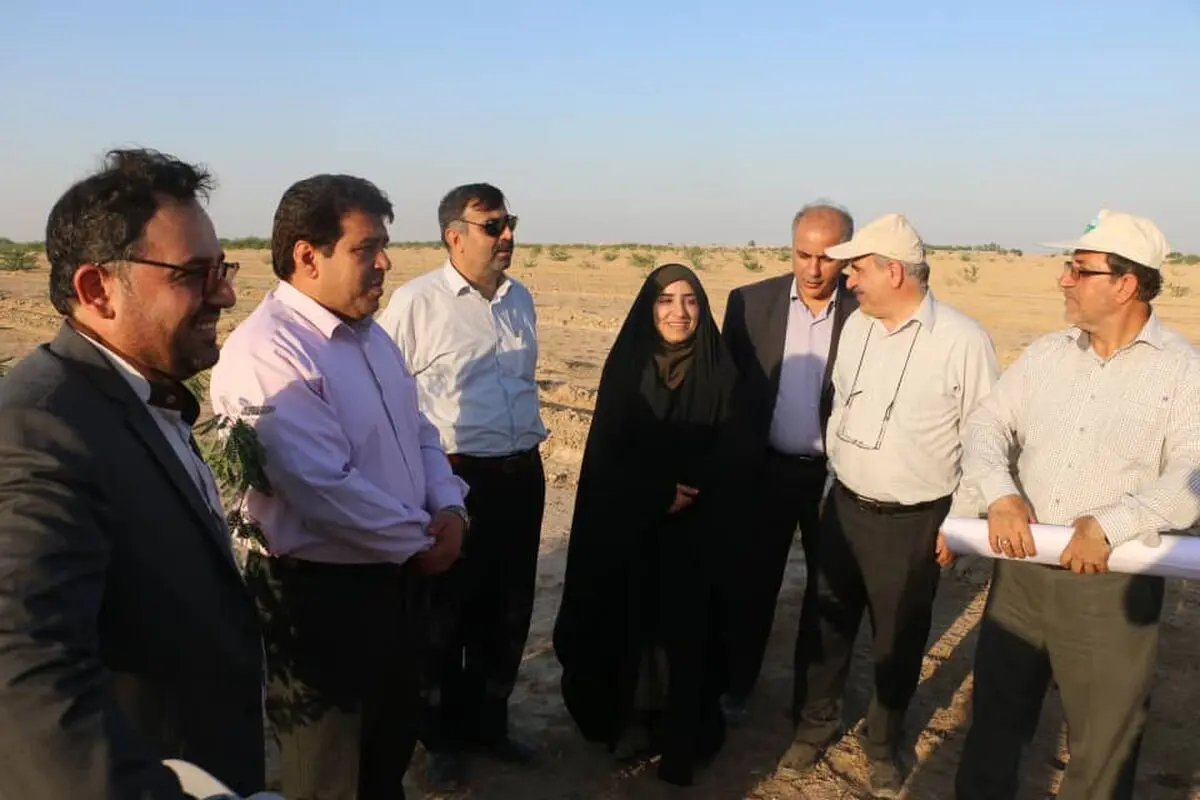 نهال کاری در کانون های ریزگرد از مهرماه سال جاری دوباره آغاز می شود/ آب اندازی و مدیریت مرتع کانون ریزگرد منطقه مدینات در دستور کار قرار دارد 