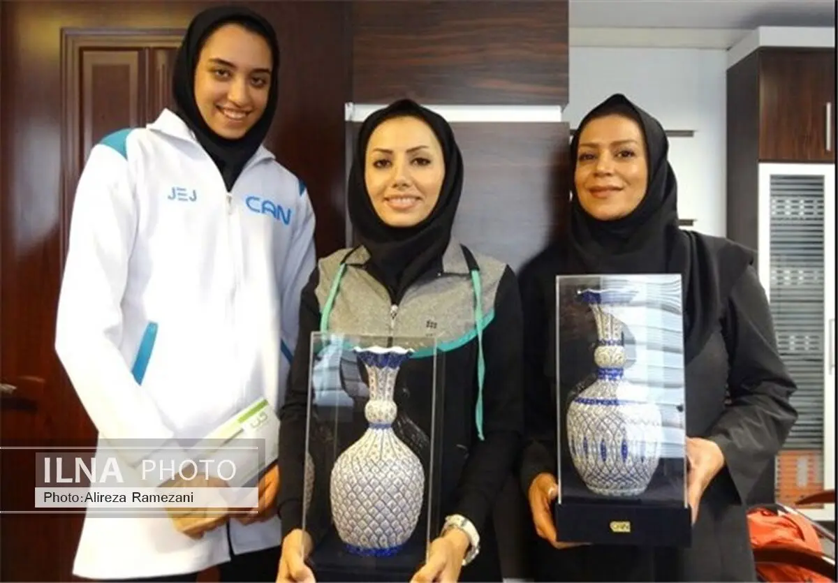 تجلیل از کیمیا علیزاده در حضور رئیس فدراسیون تکواندو