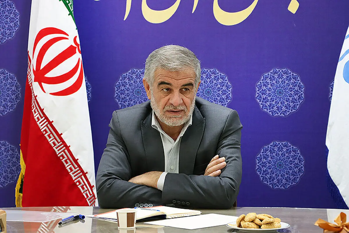 دانشجویان از فردایشان هم  نا امید هستند/ بسیاری از محصولات ساختمانی تولیدی در استان یزد ظرفیت صادرات دارند 