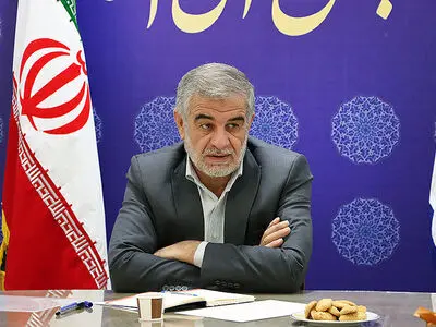 دانشجویان از فردایشان هم  نا امید هستند/ بسیاری از محصولات ساختمانی تولیدی در استان یزد ظرفیت صادرات دارند 