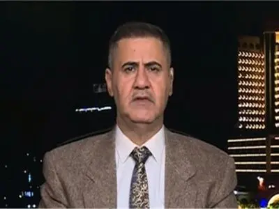 مقتدی صدر با کناره‌گیری از سیاست به دنبال اهرم فشار مردمی بر دادگاه فدرال است/  بازگشت صدر به صحنه سیاسی در صورت انحلال پارلمان محتمل است