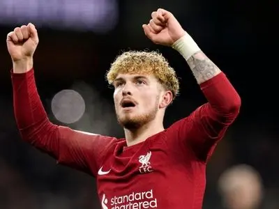 هافبک قرمزها دو ماه خانه‌نشین شد