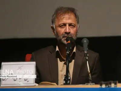 تکلیف ما در نسبت میان علم و ثروت هنوز مشخص نیست/ دستوری کردن تولید مقاله یعنی خارج کردن تولید علم از روند طبیعی آن/  برخی اسناد بالادستی با موازین علم‌سنجی در تعارضند