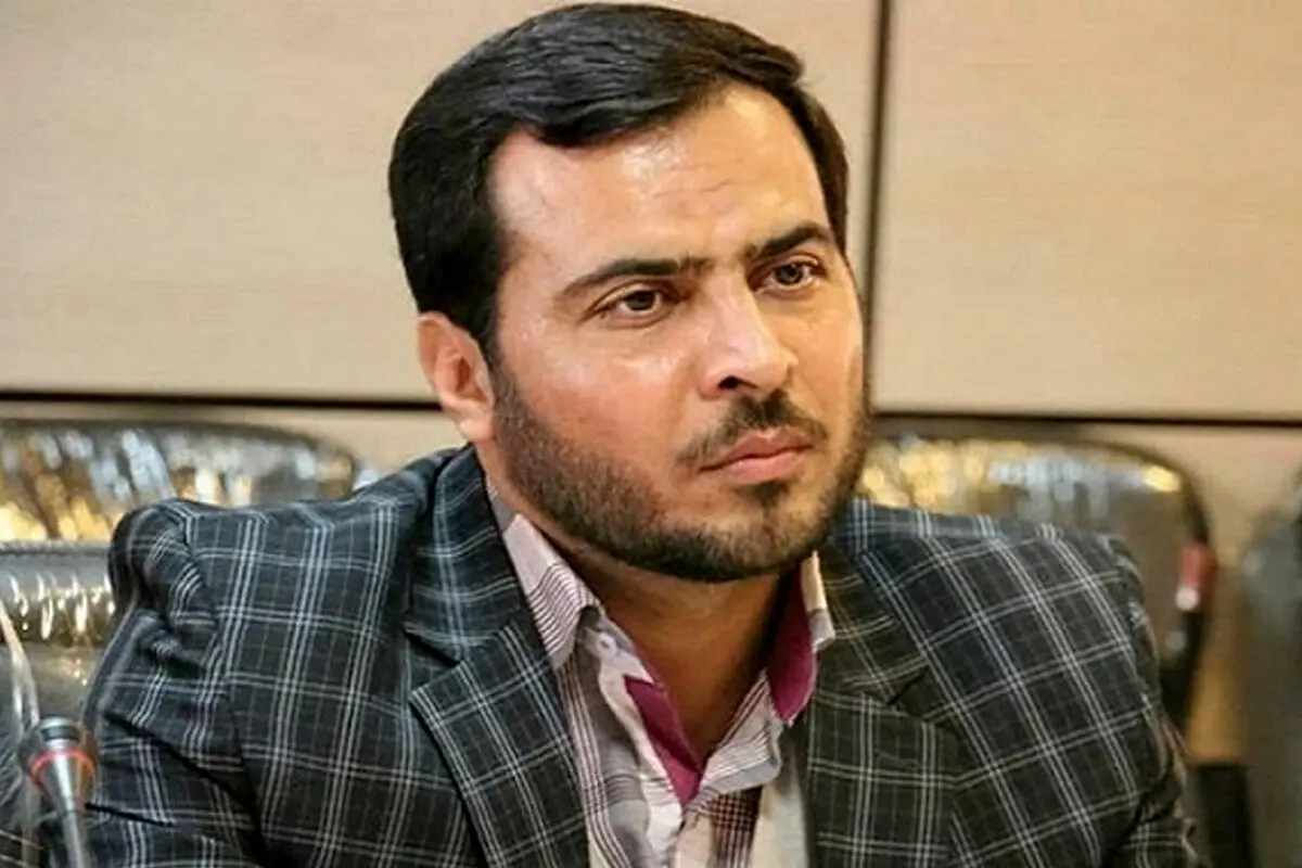 بین بچه‌های انقلابی‌ و مذهبی‌ها سیاسیون تفرقه ایجاد می‌کنند
