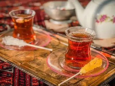 چای پررنگ چه مشکلاتی برای بدن ایجاد می‌کند؟