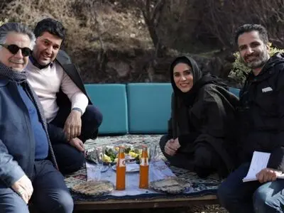 «مفت بر» با بازی حامد بهداد و سحر دولتشاهی آماده نمایش شد