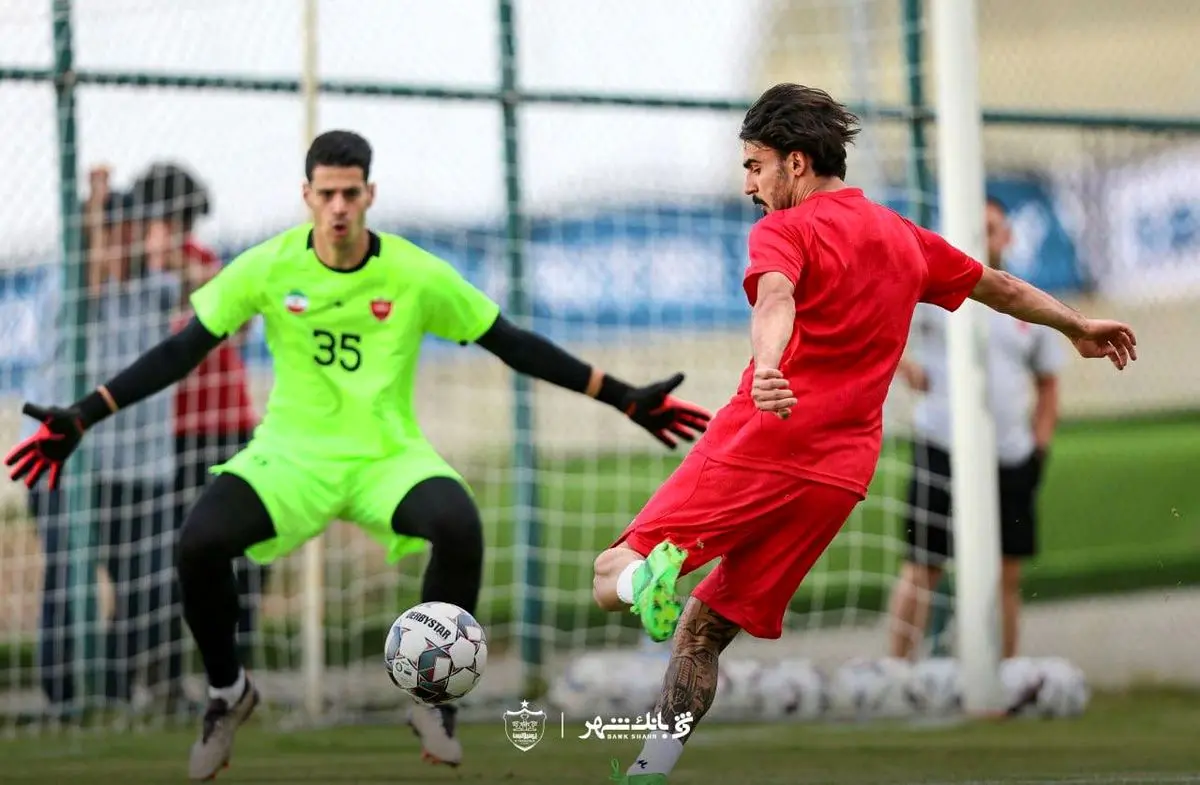 گلر ملیپوش پرسپولیس با شماره عجیب/ ۳۵ برای پیام نیازمند
