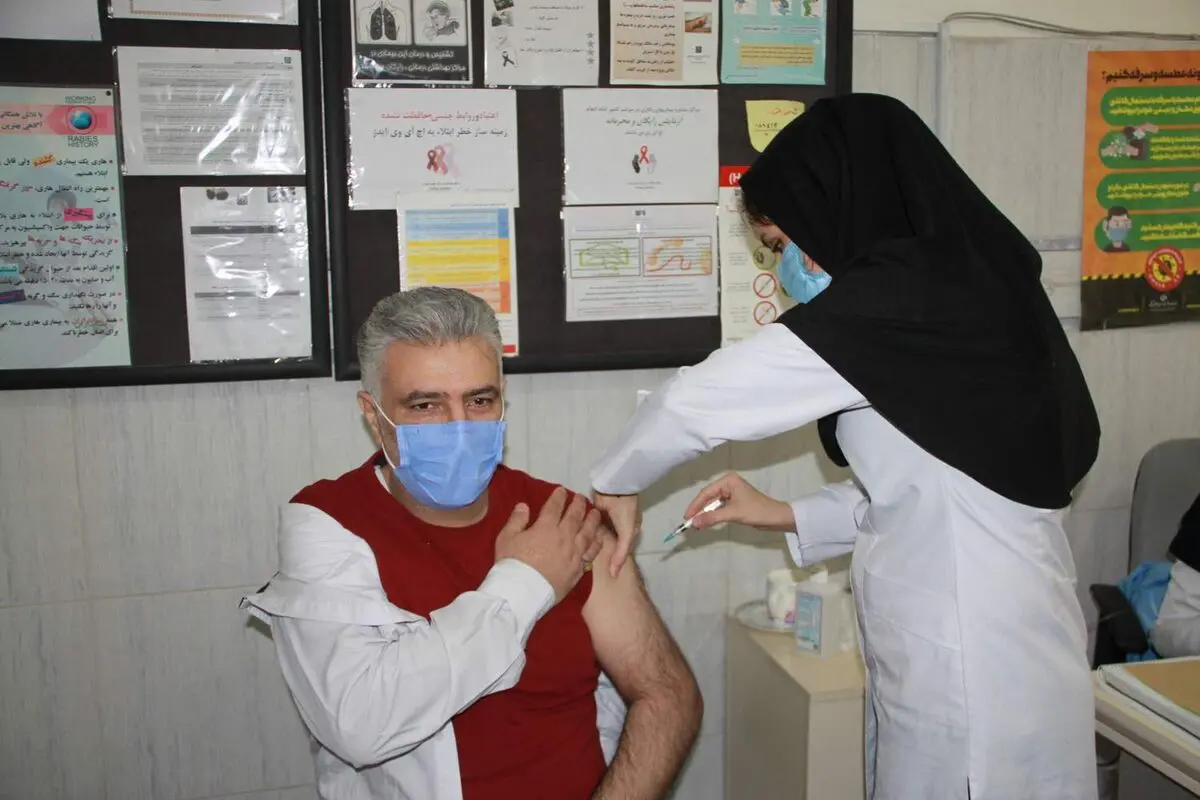 کارکنان شرکتی مراکز خدمات جامع سلامت استان قم خواستار رسیدگی به وضعیت شغلی خود شدند