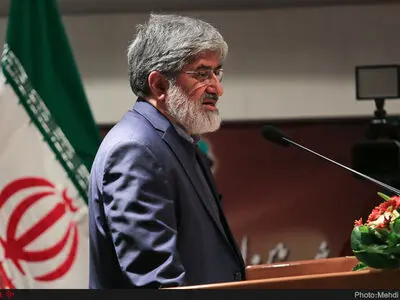 نباید شعار دهیم که هیچ تفاوتی بین ترامپ و بایدن نیست/ اداره و نظارت بر صدا و سیما کار بسیار مشکلی شده است/ نفوذ گروه‌های چپ در ابتدای انقلاب و تسخیر سفارت آمریکا مسیر اصلی انقلاب را تغییر داد