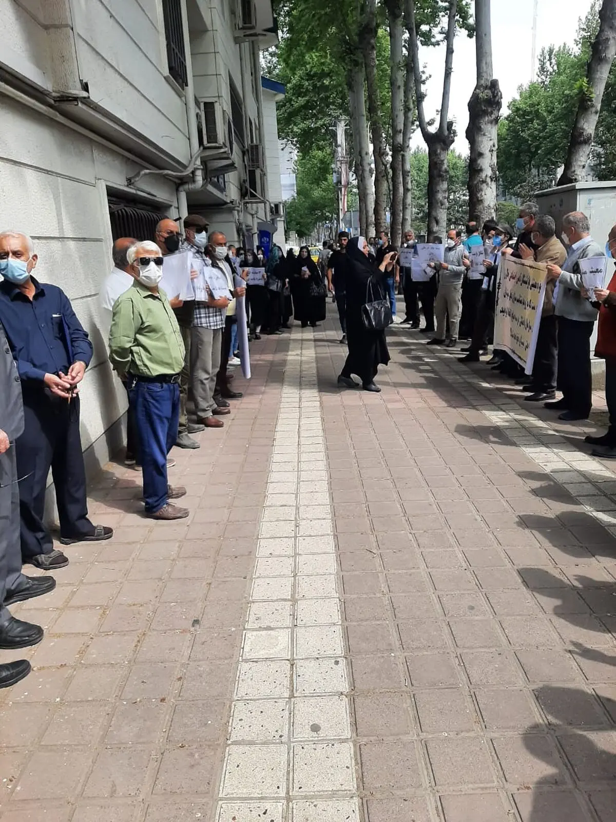 درخواست بازنشستگان کارگری گیلان برای صدور احکام افزایش مستمری‌ها 