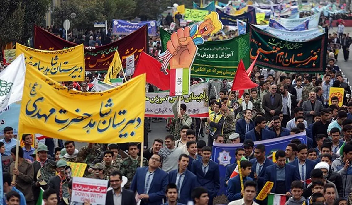 طهران تستبق الحظر الامیرکی بمسیرات مناهضة لواشنطن