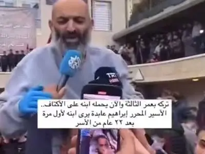 دیدار اسیر آزادشده فلسطینی با فرزندش بعد از ۲۲ سال + فیلم