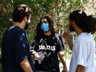 فیلمبرداری فیلم کوتاه «همانطور که قدم می‌زدم متوجه شدم» به پایان رسید/ چهارمین فیلم یک کارگردان نوجوان