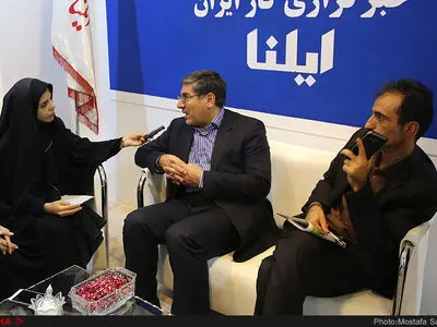 بازدید مدیرکل محیط زیست استان تهران از غرفه ایلنا