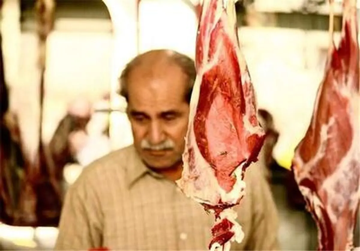 ذبح ۲۰۰ هزار تن مرغ و  ۳۳.۸ هزار تن گوشت در فروردین ماه