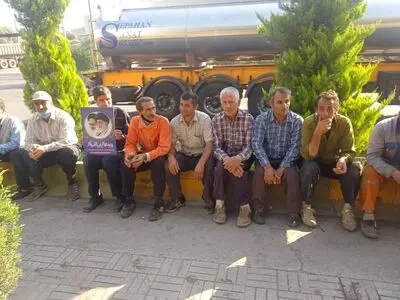 گزارش تصویری اعتصاب پرسنل و کارگران شهرداری لوشان برای سومین روز متوالی