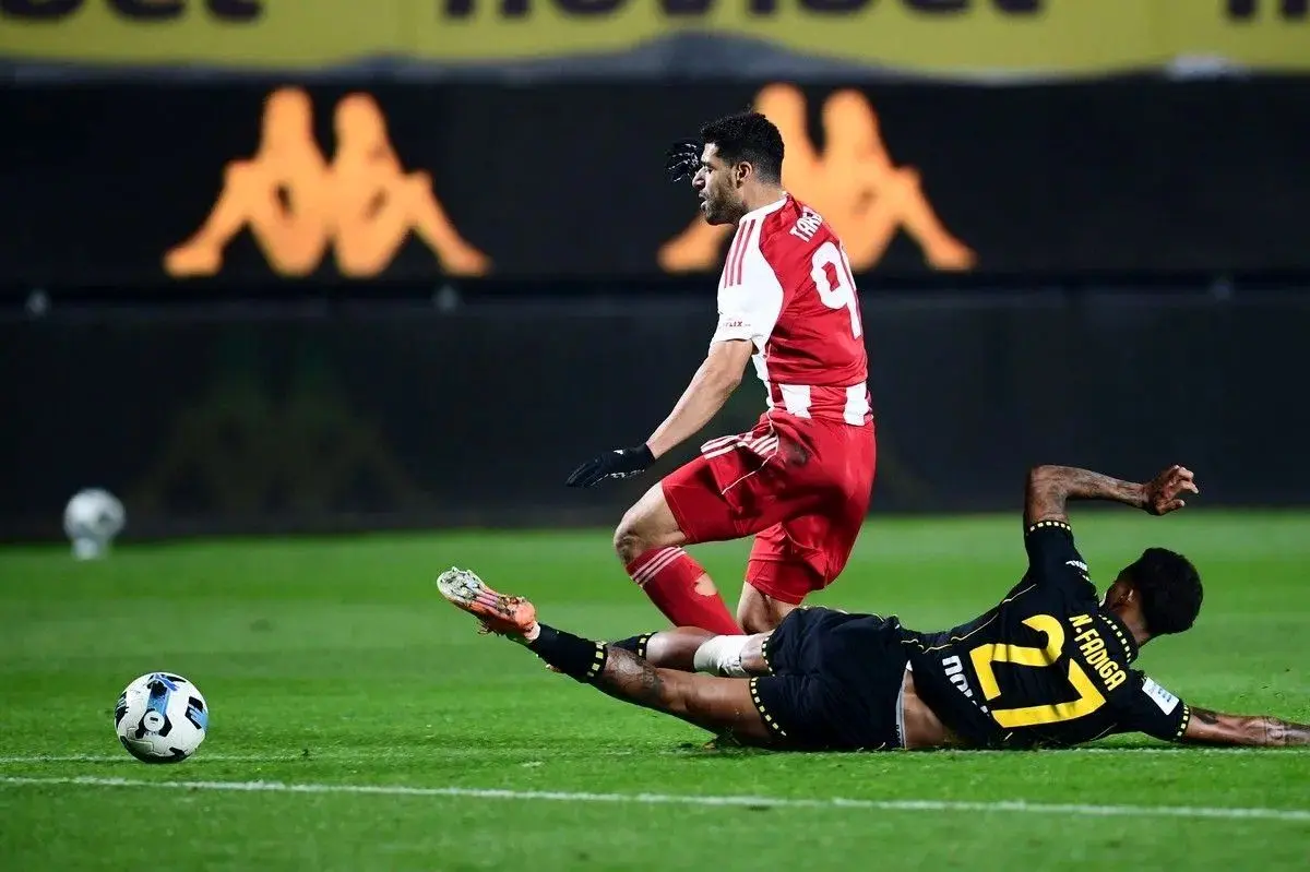 تاثیرگذاری طارمی با یک کارت قرمز!