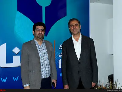 رئیس پژوهشکده پولی و بانکی از غرفه ایلنا بازدید کرد
