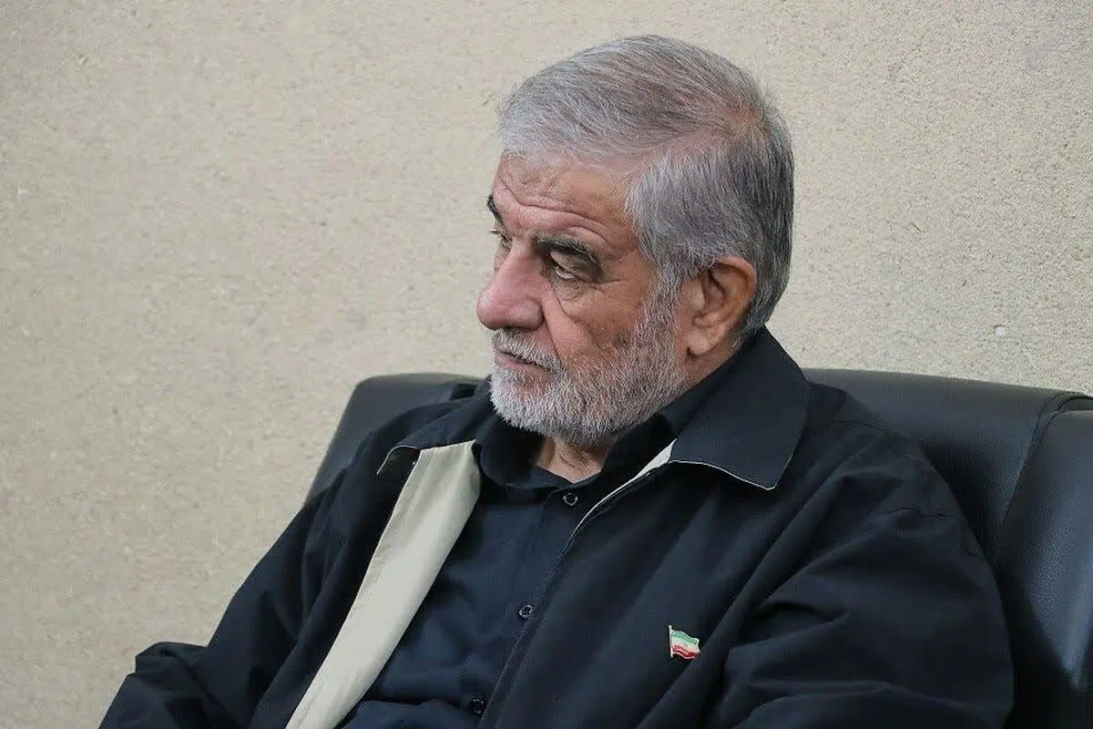 دولت از هرگونه تصمیم بنزینی التهاب‌آفرین خودداری کند