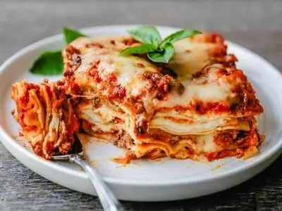 طرز تهیه لازانیای فوری بدون فر