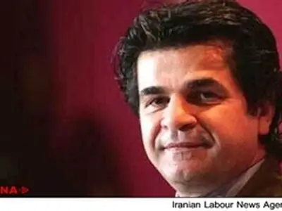 اگر «تاکسی» را در ایران نمایش مى‌دادند، آن را از رقابت در برلین خارج مى‌کردم