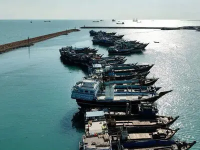 بیش از 100 فروند موتور لنج سنتی در بنادر غرب استان آزمایش و بازرسی شدند