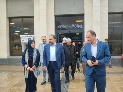 معاون صنایع‌دستی و هنرهای سنتی کشور از بازارچه‌های صنایع‌دستی نوروزی کرمانشاه بازدید می‌کند
