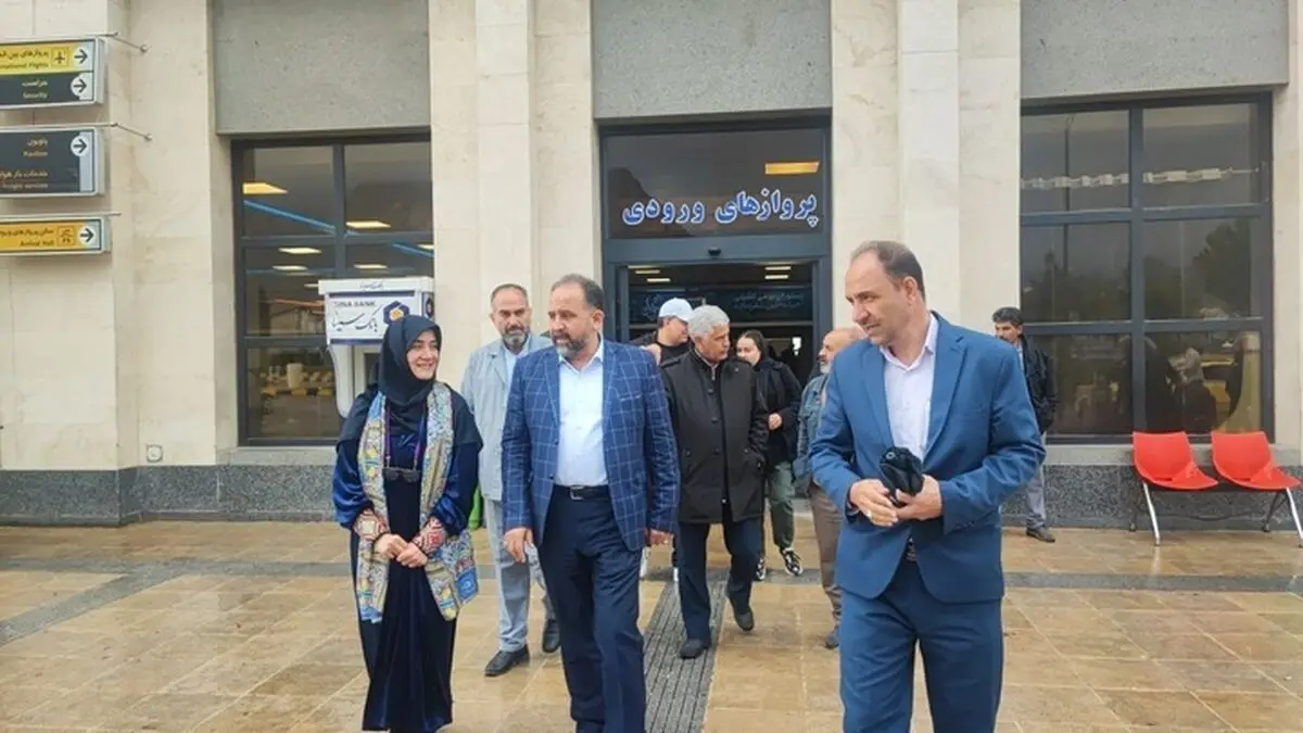 معاون صنایع‌دستی و هنرهای سنتی کشور از بازارچه‌های صنایع‌دستی نوروزی کرمانشاه بازدید می‌کند
