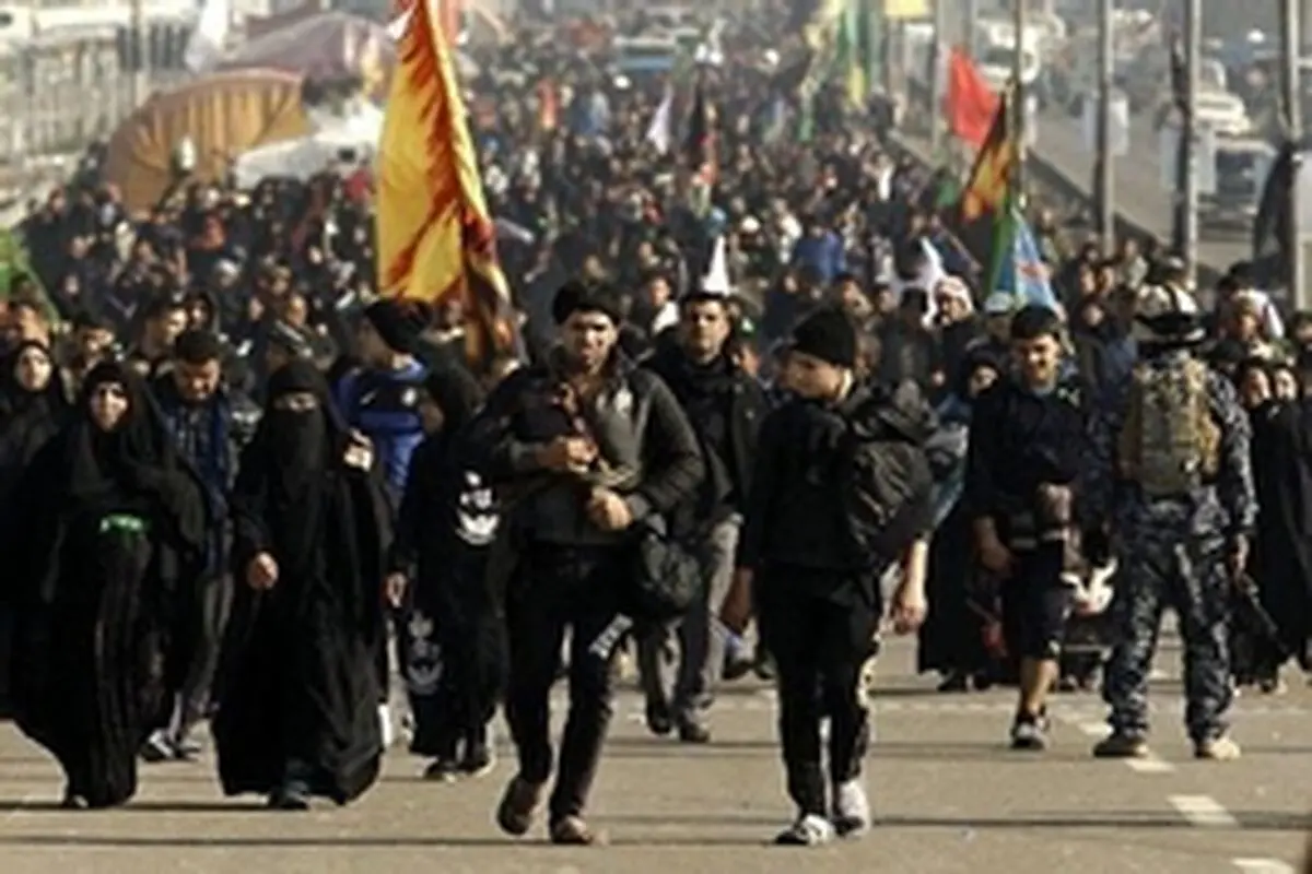 زائرین به سوی کربلا در حرکت هستند