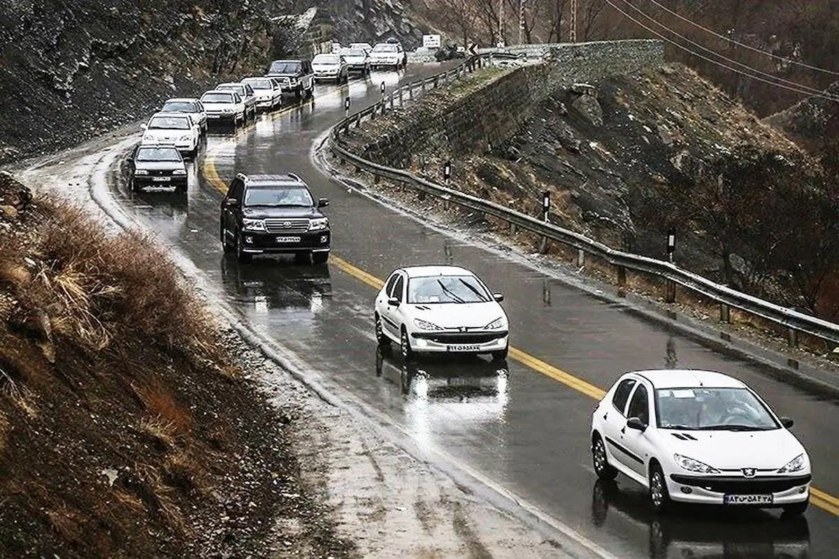 آغاز بارش‌ها در مازندران؛ هشدار جدی پلیس‌راه درباره لغزندگی جاده‌ها