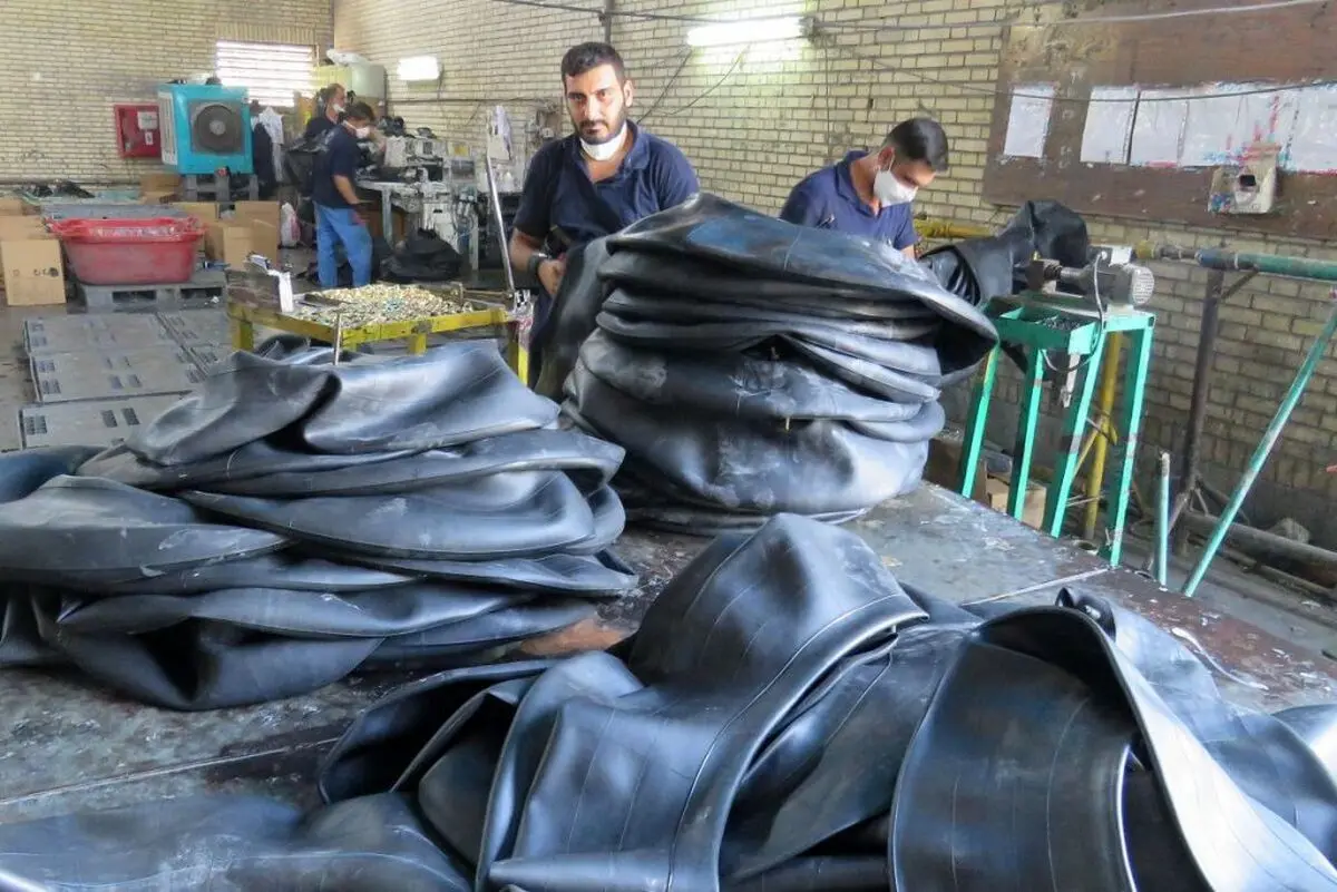 درخواست کارگران لاستیکسازی گتوند برای پرداخت به موقع حقوق