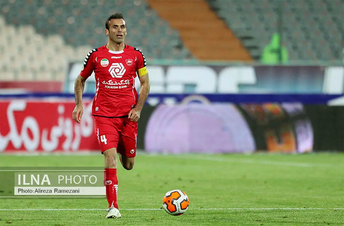 جلسه ملى‌پوشان پرسپولیس با تاج