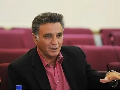 زادمهر: پرسپولیس می‌تواند این نتایج را جبران کند و قهرمان شود