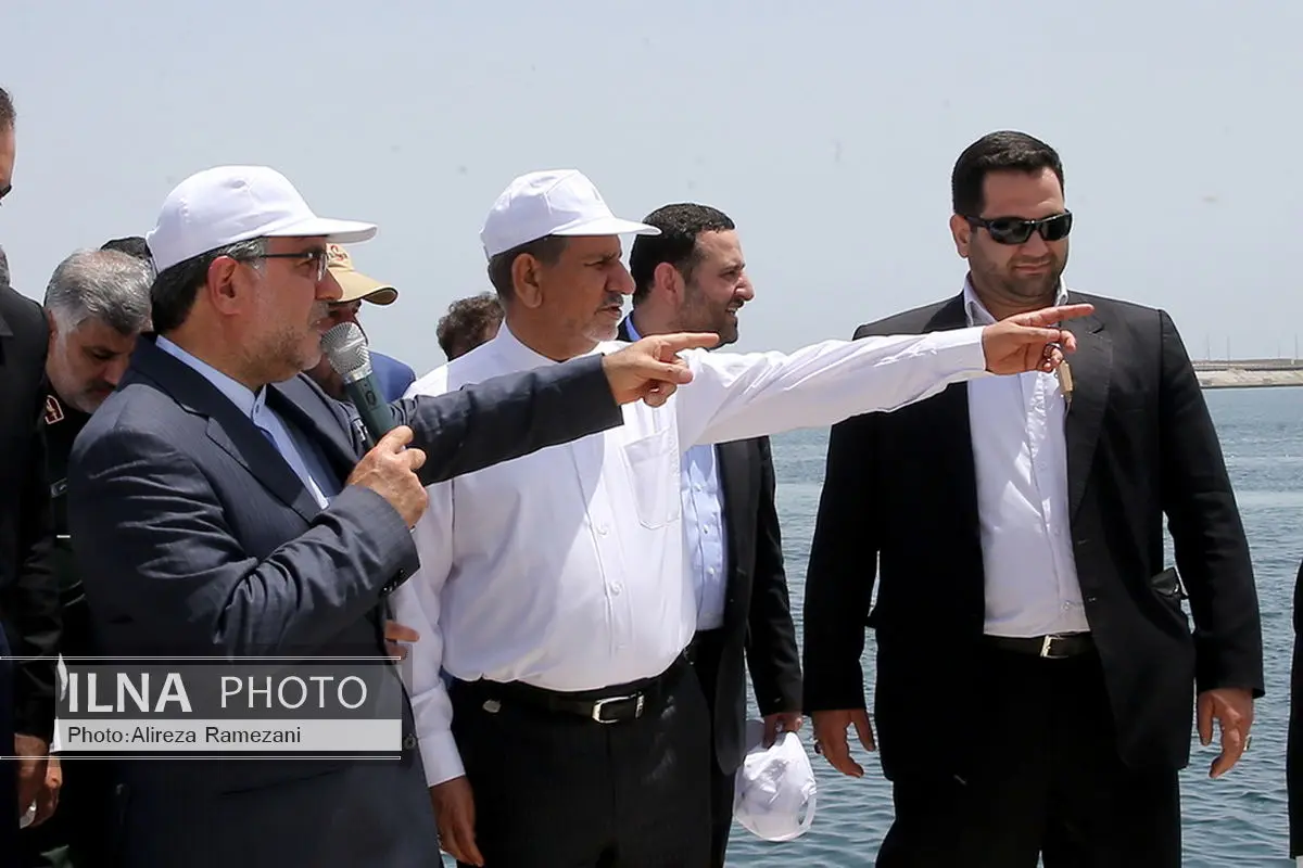 بازدید معاون اول رئیس جمهور از طرح توسعه بندر شهید بهشتی