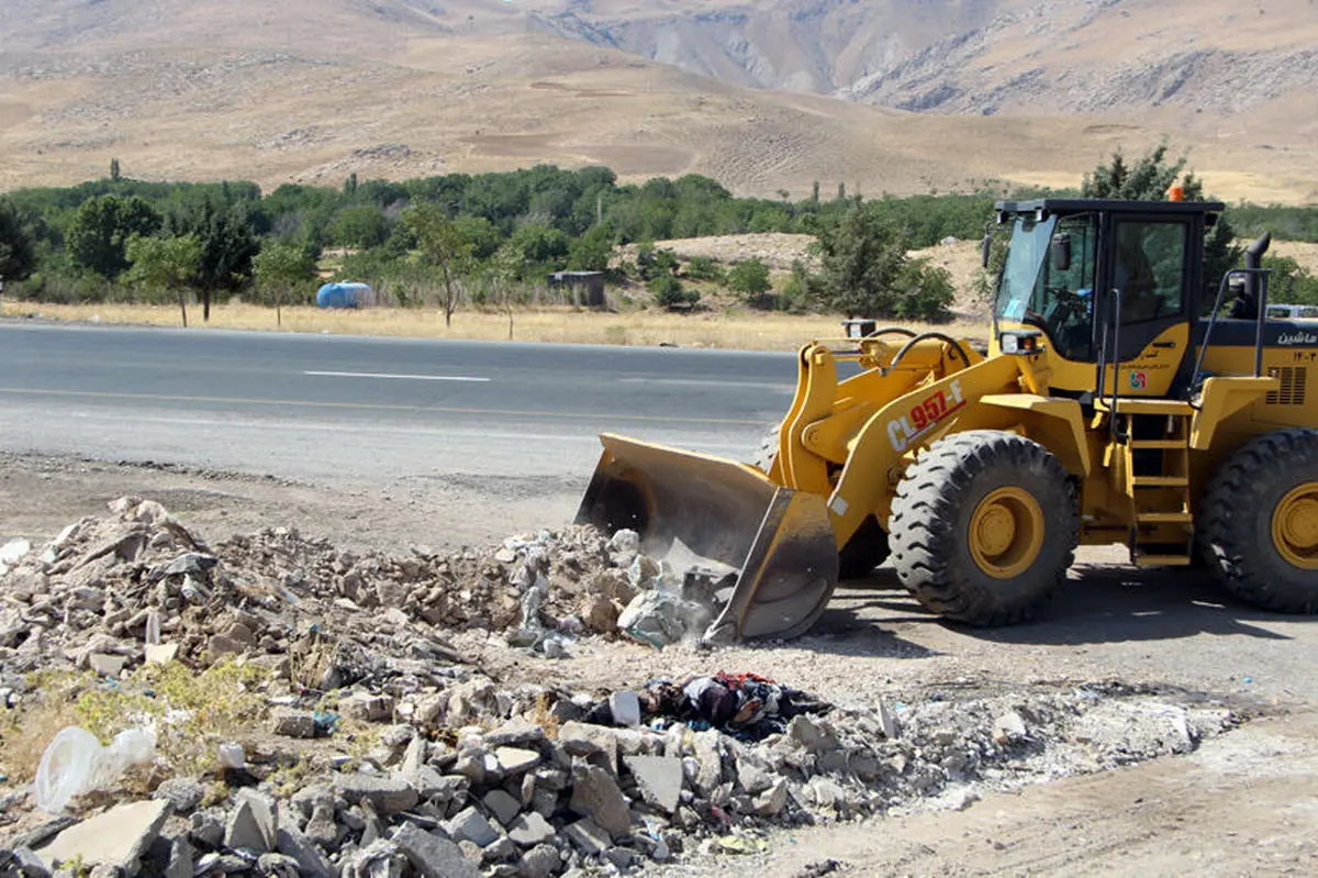 آزادسازی 5هزار کیلومتر از حریم راه های همدان