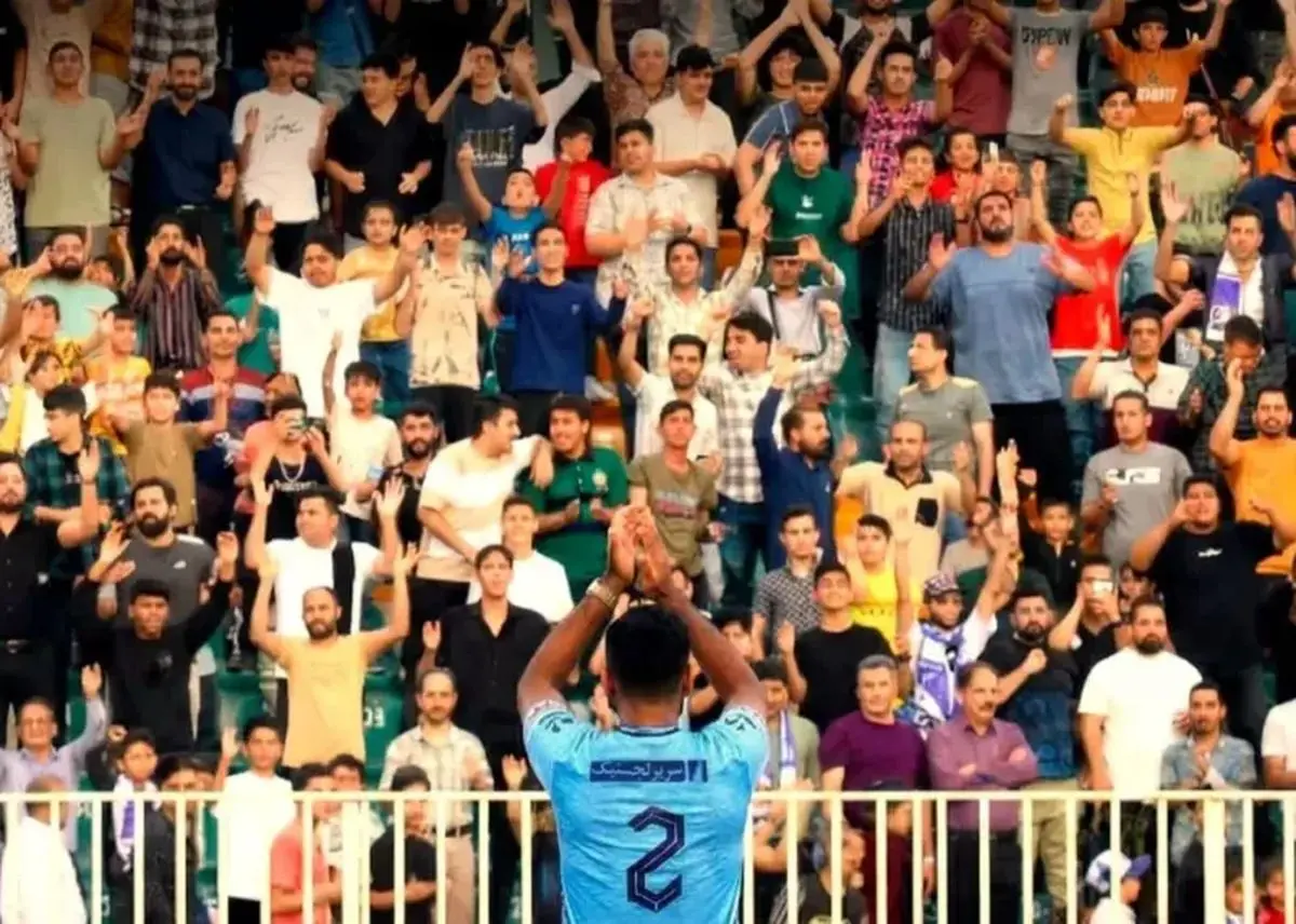 امیدهای چادرملو به هواداران برای به زانو درآوردن گل‌گهر صدرنشین