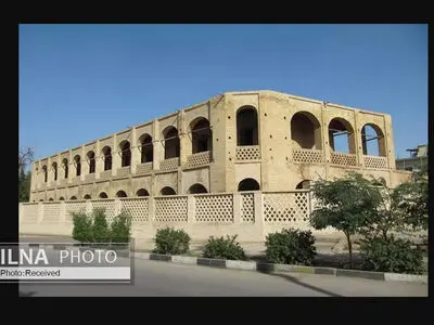 سرای معین‌التجار و دانشکده ادبیات اهواز بعد از سه دهه همچنان بلاتکیف 