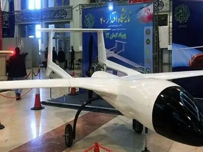 ایران تفتتح خط انتاج طائرة 'کمان -12' المسیرة