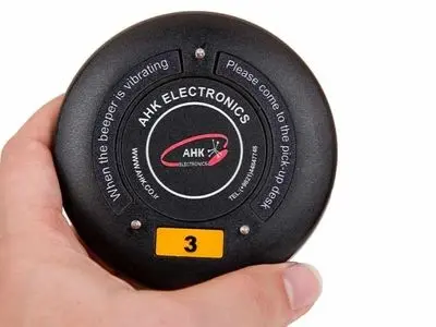  چطور پیجر در کارواش و استخر، خدمات شما را حرفه‌ای‌تر می‌کند؟