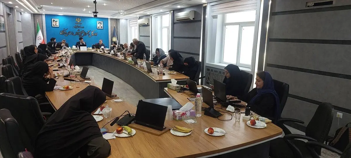 ممنوعیت دریافت هرگونه شهریه هنگام ثبت‌نام در مدارس دولتی و هیئت امنایی استان مرکزی / برنامه‌ای برای آموزش مجازی در شرایط عادی نداریم