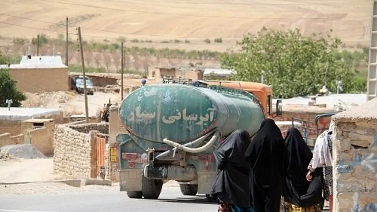 آبرسانی با تانکر به 200 روستای استان مرکزی به دلیل تنش آبی