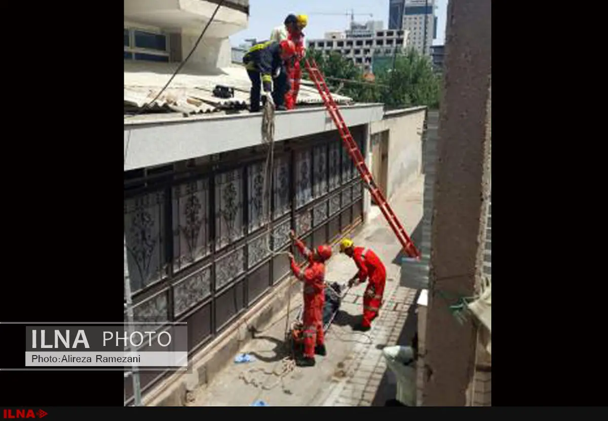 مرگ یک کارگر زن بر اثر سقوط از نردبام