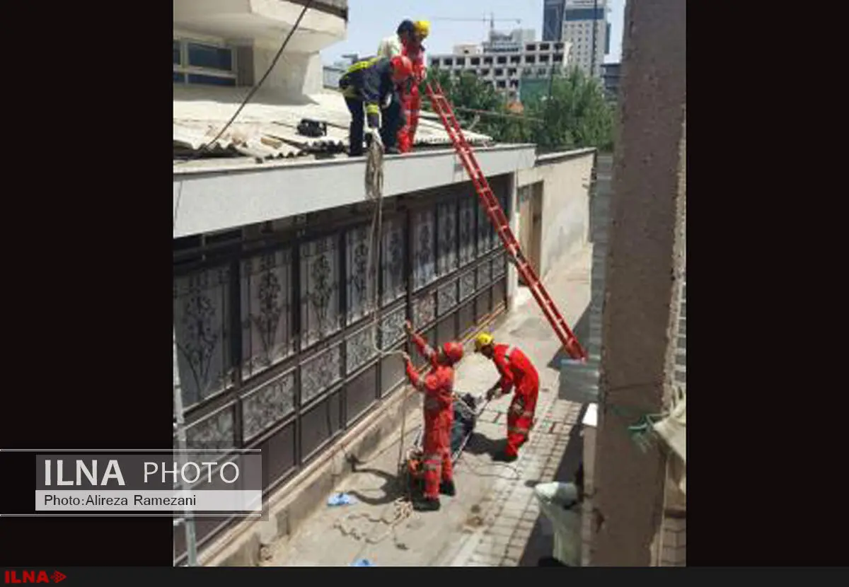 مرگ یک کارگر زن بر اثر سقوط از نردبام