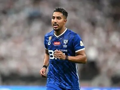 کاپیتان الهلال با ماسک مخصوص مقابل پرسپولیس