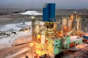 ثبت رکوردهای جدید تولید و گسترش سبد محصولات سنگ و فولاد در سال ۱۴۰۴