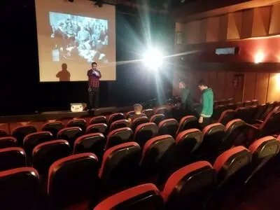 جای خالی مایکل مور در سینمای مستند ایران/ نگاه امیدبخش در سینما نداریم