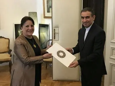 تقدیم رونوشت استوارنامه سفیر جدید ایران در کرواسی